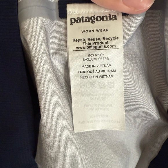 Patagonia Men's  M10 Anorak Navy Blue Hooded Waterproof Jacket Size MEDIUM - Picture 11 of 16